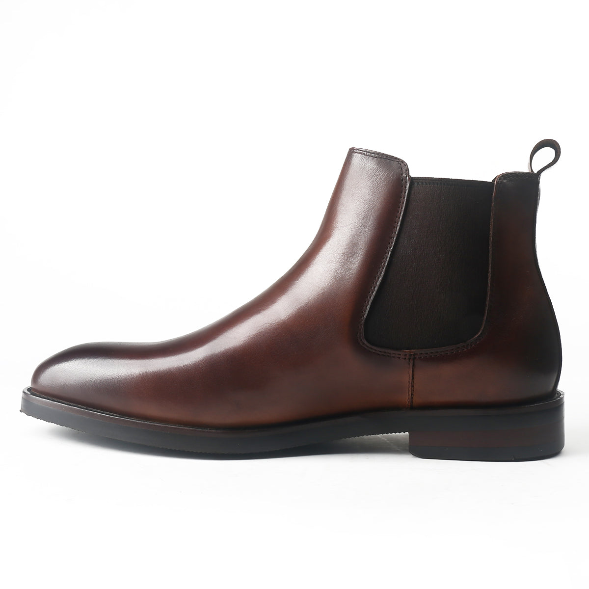Elegant Streamlined Silhouette Chelsea Boots