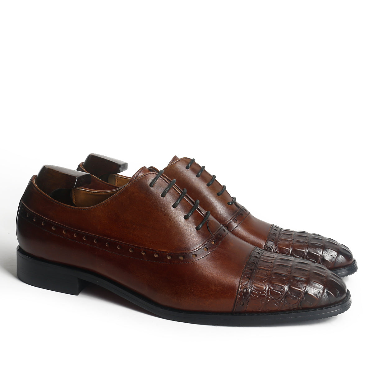 Embossed Crocodile Cap Toe Oxford Shoes