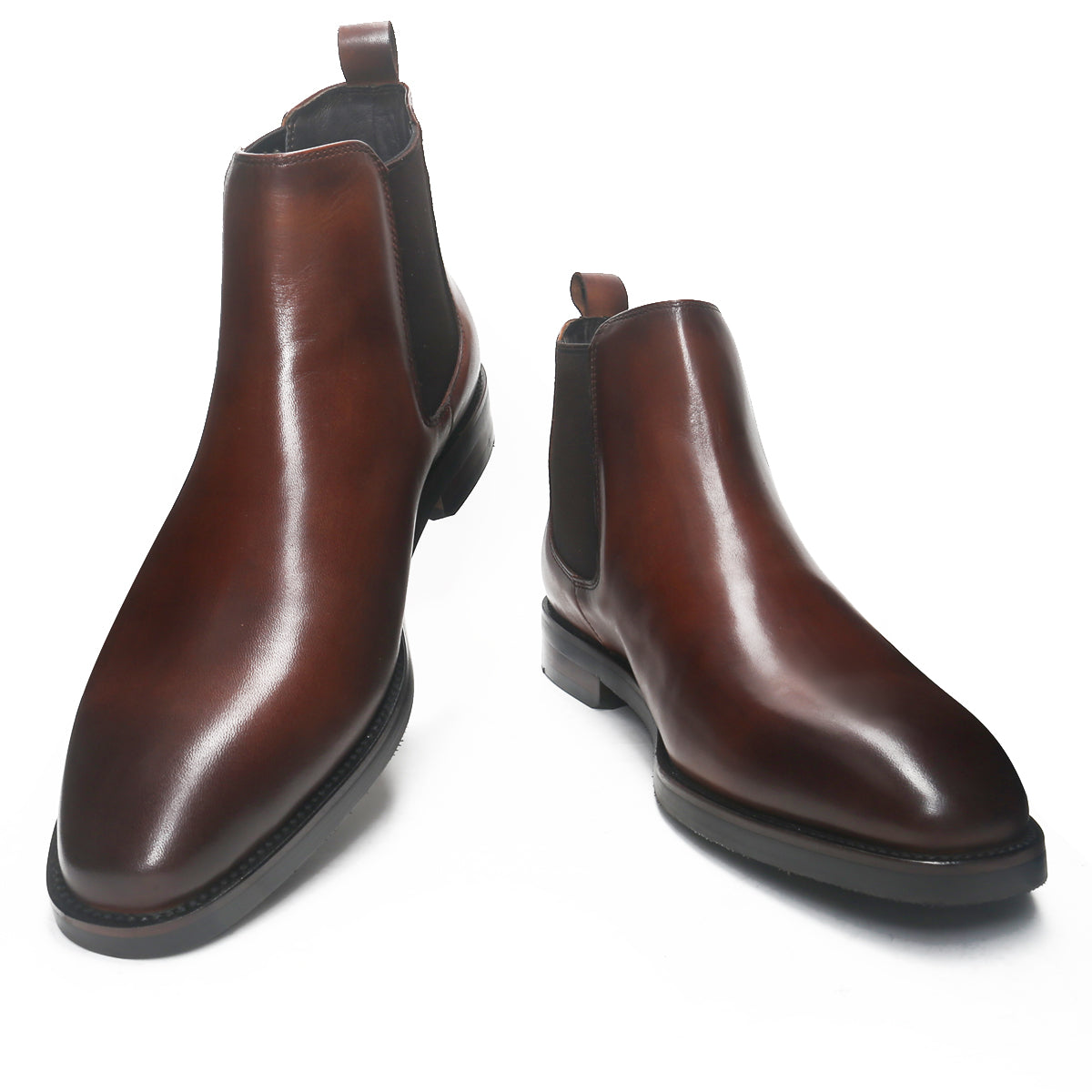 Elegant Streamlined Silhouette Chelsea Boots
