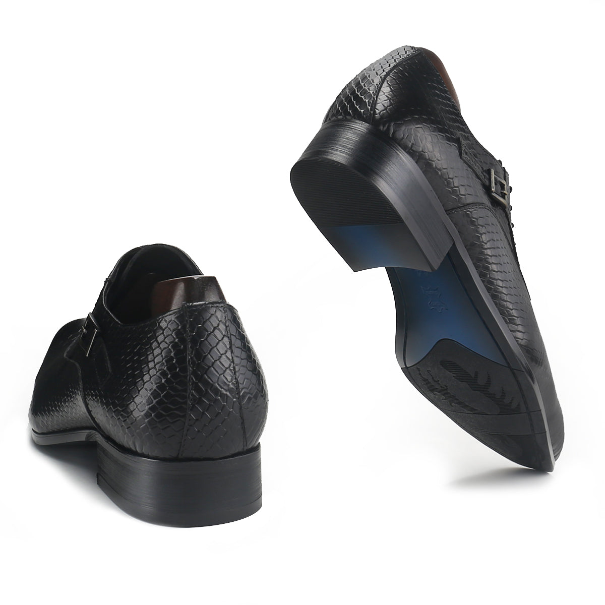 Sophisticated Oxford with Alligator Print