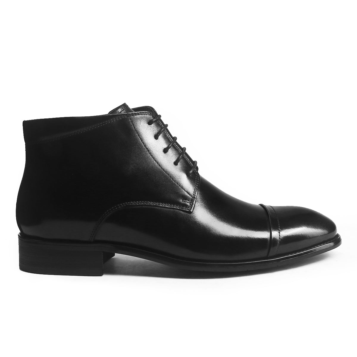 Classic Stylish Cap Toe Chukka Boots