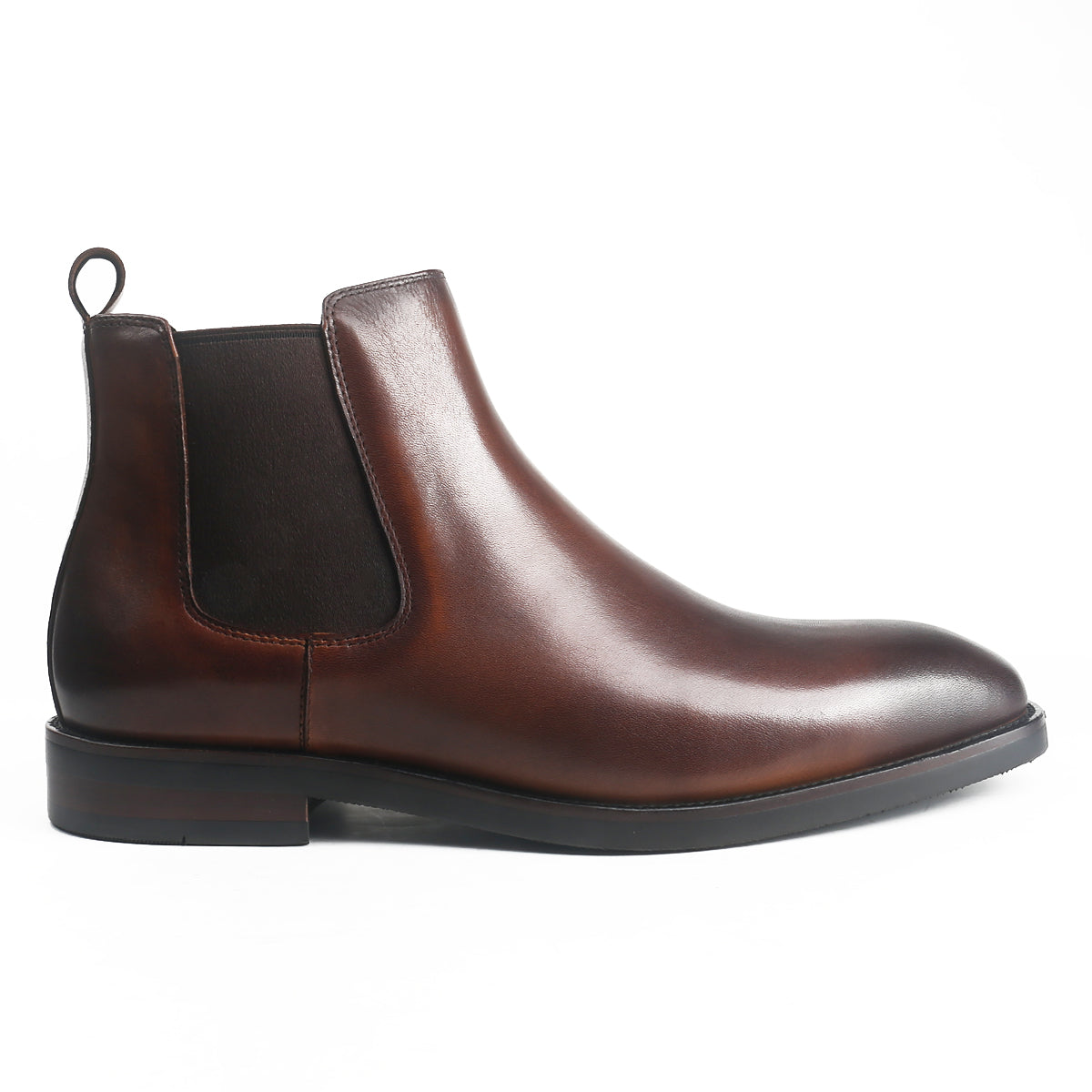 Elegant Streamlined Silhouette Chelsea Boots